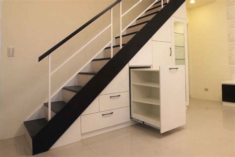 樓梯下收納櫃設計 生命靈數246